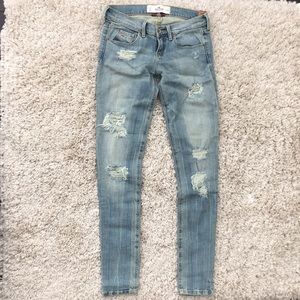 NWT Hollister HCO distressed super skinny jeans